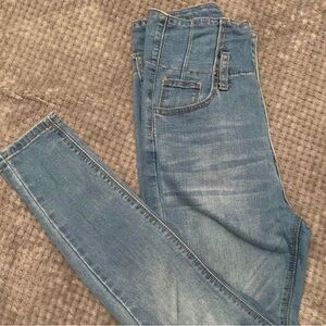 DENIM BLVD JEANS SIZE 3